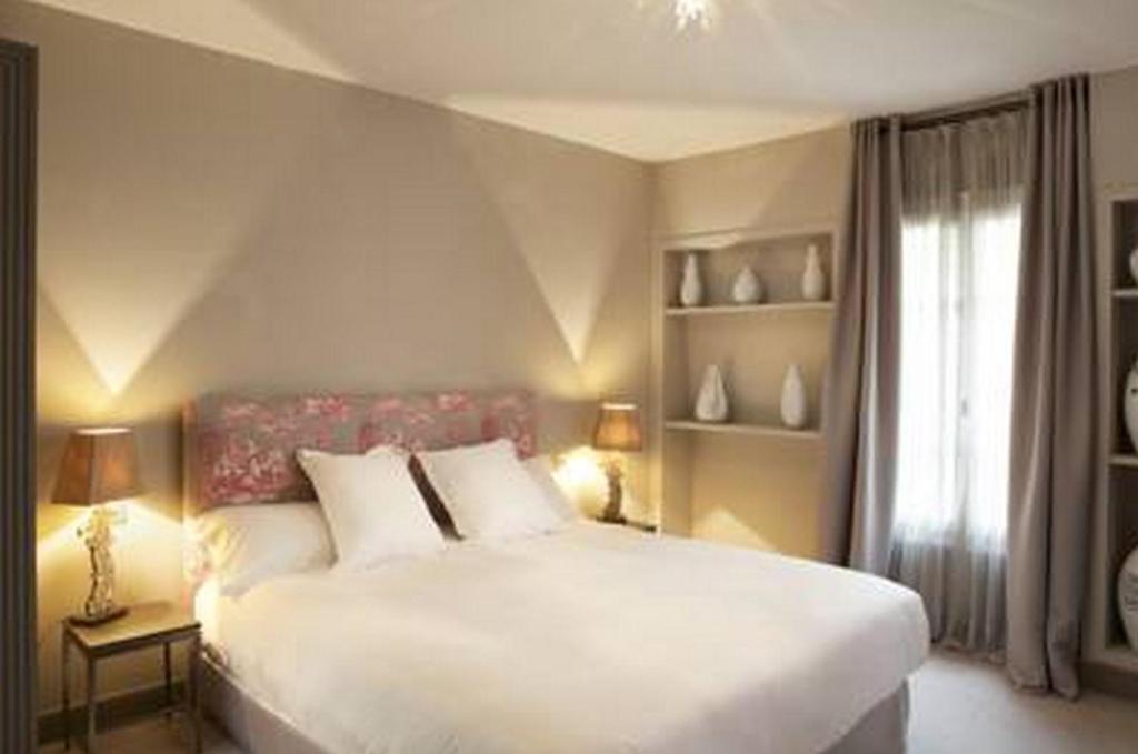 Le Singulier 3* Parijs